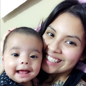 Meet your Posher, Damaris